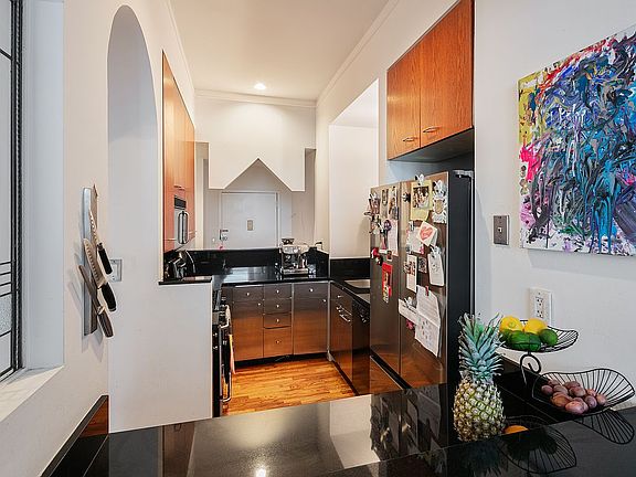 4th image of 115 4th Ave APT 5D