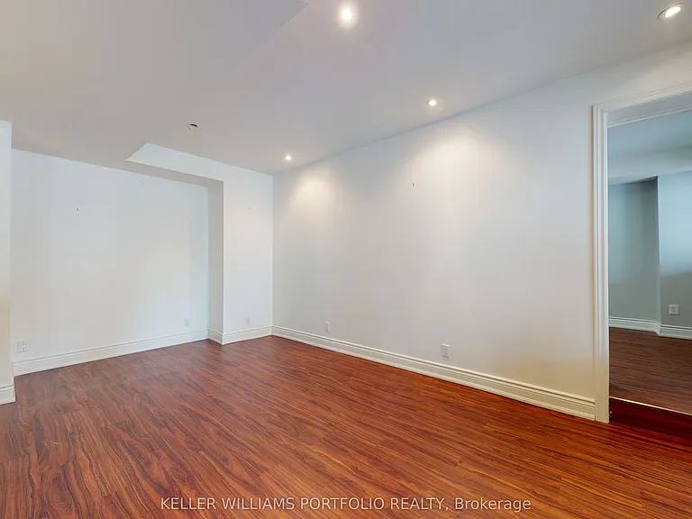546 Eglinton Ave E #5 — Photo 18
