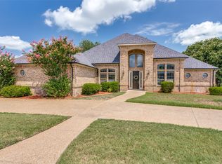 7428 Golf Club Dr, Fort Worth, TX 76179