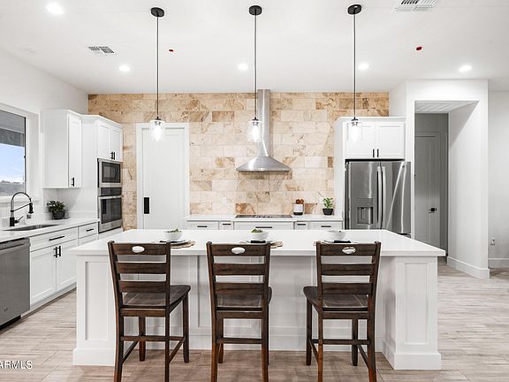 5th image of 28826 N 175th Avenue