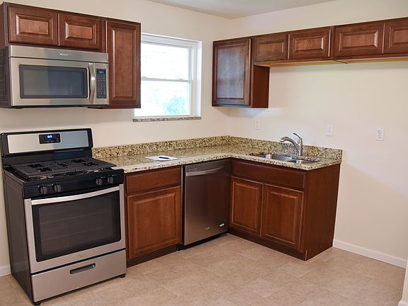 2nd image of 735 Peace Haven Dr