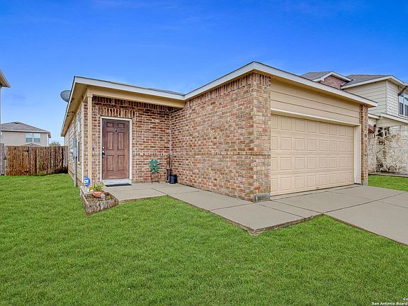 2nd image of 11814 TWIN OAKS PATH