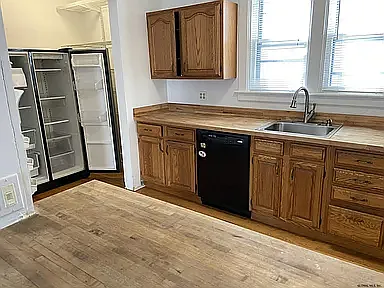 432 Morris St — Photo 9