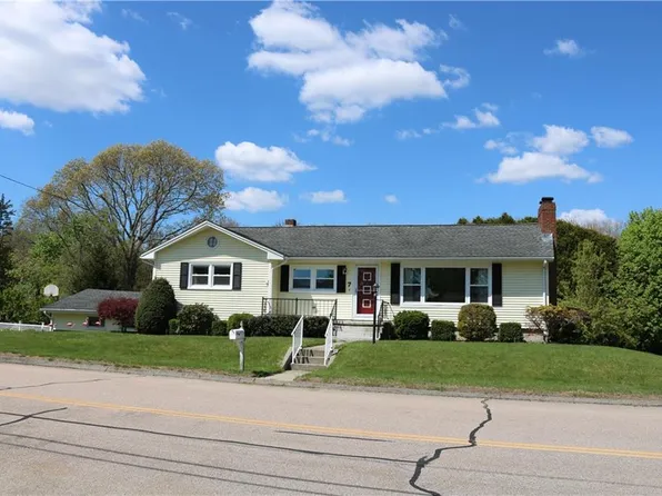 7 Nichols Ln, Westerly, RI 02891