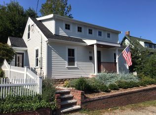 10 Fox Point Rd, Boston, MA 02125