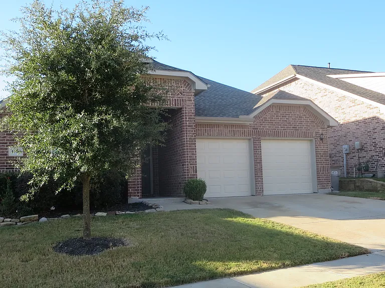 1706 Oak Glen Dr — Photo 4