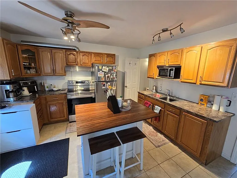 180 S Main St #3 — Photo 7