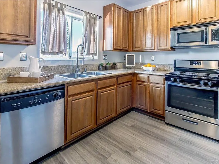 8800 Etiwanda Ave #9 — Photo 8