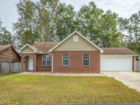 4212 Red Oak Dr, Tallahassee, FL 32311