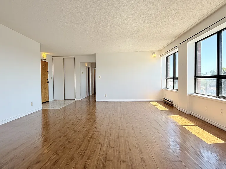10 Pearl St W #204 — Photo 2