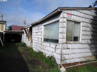 953 Oak St, Florence, OR 97439