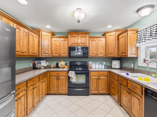 1405 Hagny Street, Lamar, MO 64759