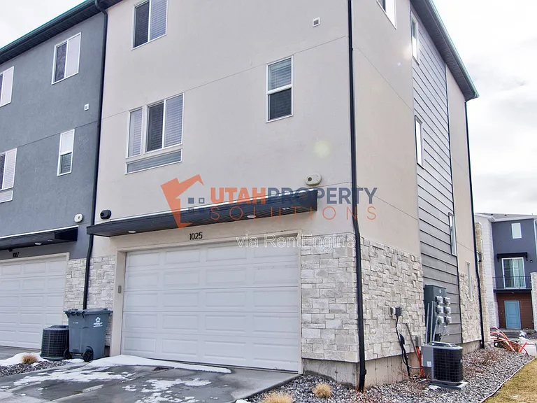 1025 W 400 S — Photo 38