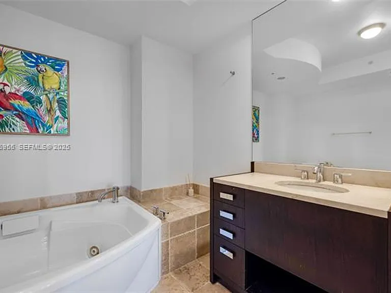 18201 Collins Ave #902 — Photo 25