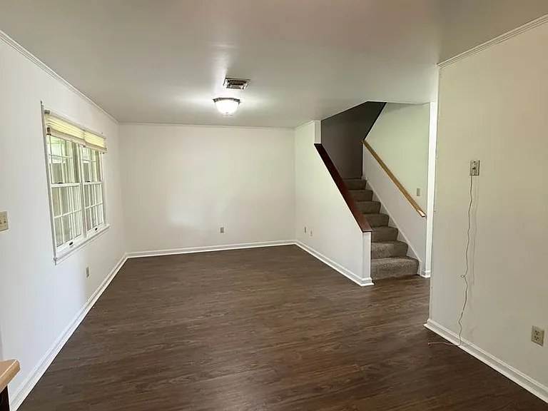 114 Minnich Rd — Photo 5