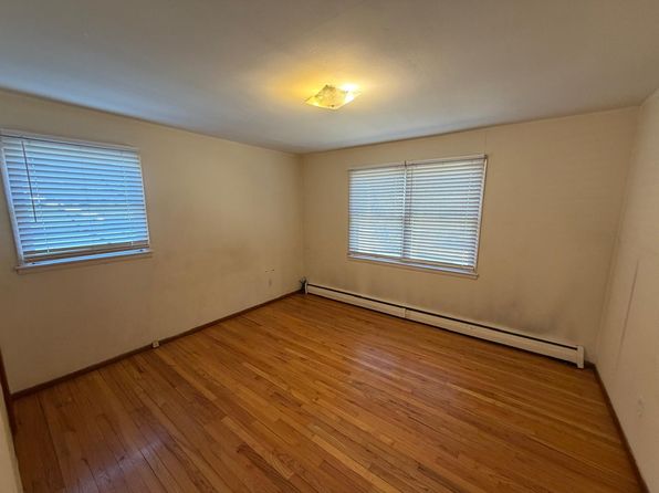 (undisclosed Address)