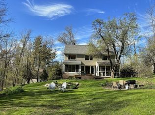 54 Sherman Hollow Rd, Hinesburg, VT 05461