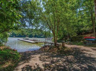 15 Admirals Way, Glade Hill, VA 24092