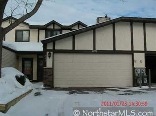 8777 Maplebrook Pkwy N, Brooklyn Park, MN 55445