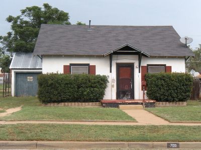 705 E 12th St, Sweetwater, TX, 79556