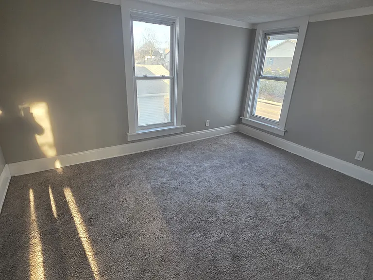 822 Leesburg Ave — Photo 16