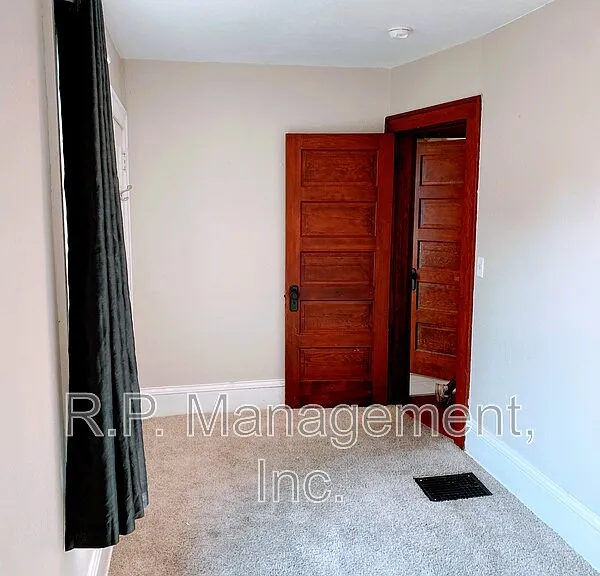 2024 Como Ave — Photo 9