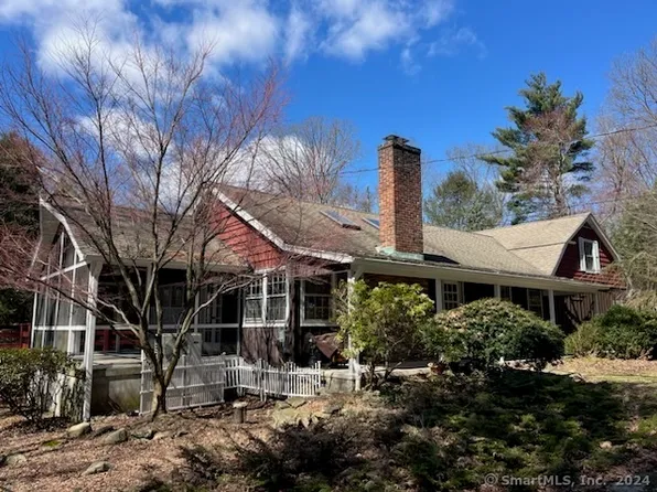 38 Lantern Ridge Road, New Canaan, CT 06840
