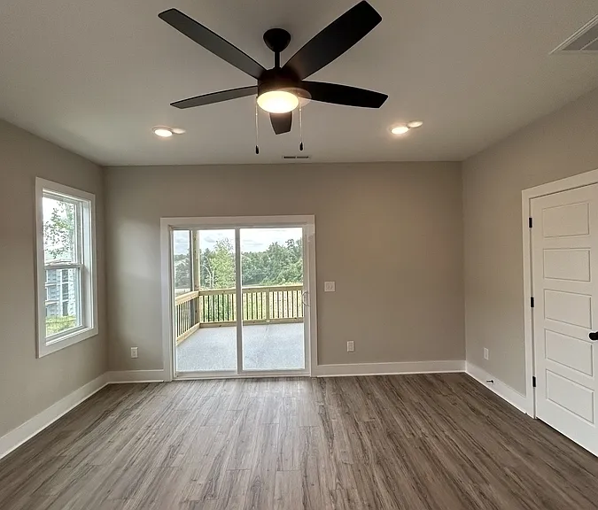 212 Summer Breeze Dr — Photo 19