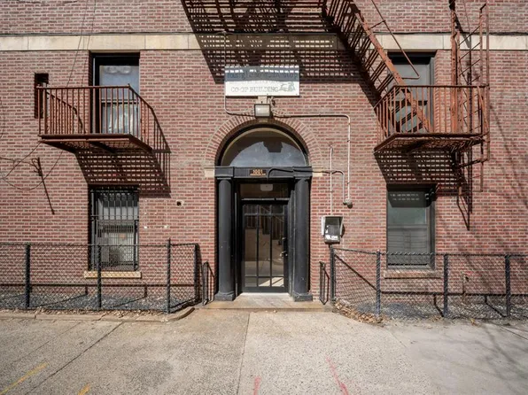 1001 Anderson Avenue image 17 of 17