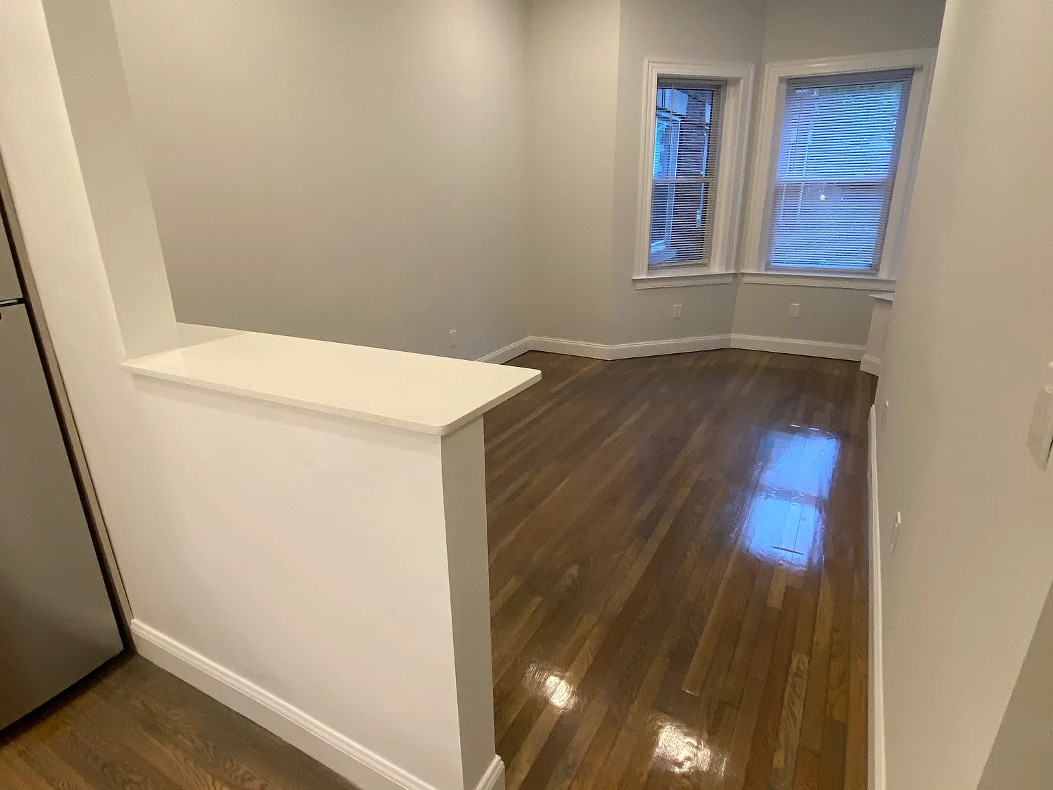 2 bed, 700 sqft, $3,800 — Photo 4