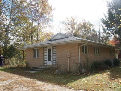 14807 Moccasin Trl, Buchanan, MI, 49107