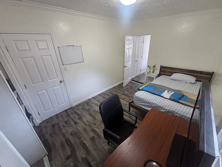 3823 Daleview Ave — Photo 11