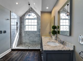 43 Wildflower Ln, Morristown, NJ 07960