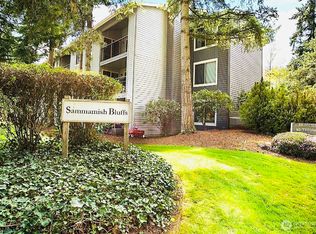Sammamish Bluffs Condominiums, Sammamish, WA 98027