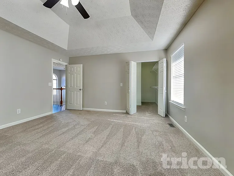 140 N Greenfield Cir — Photo 9