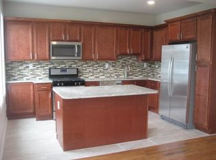 37 Long St #3, Jersey City, NJ 07305