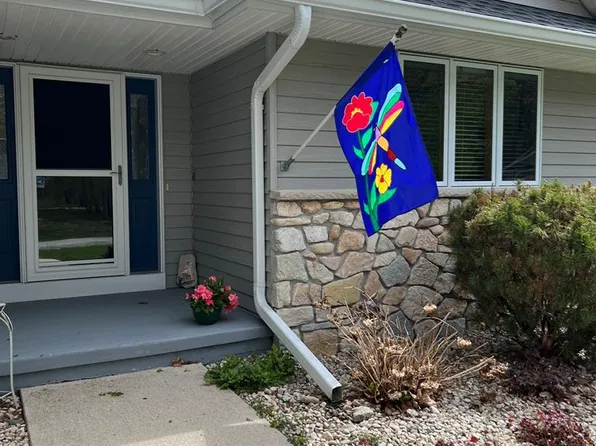 2434 Pine Bluff Ct APT 901, Baileys Harbor, WI 54202