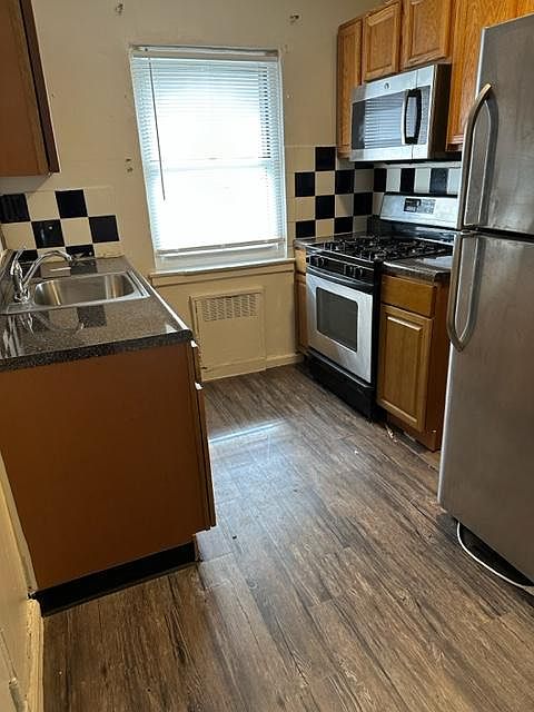 1st image of 67 Charles St #1F