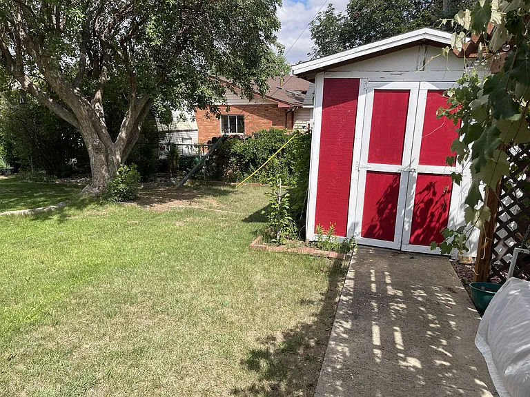 2410 Chama Ave — Photo 14