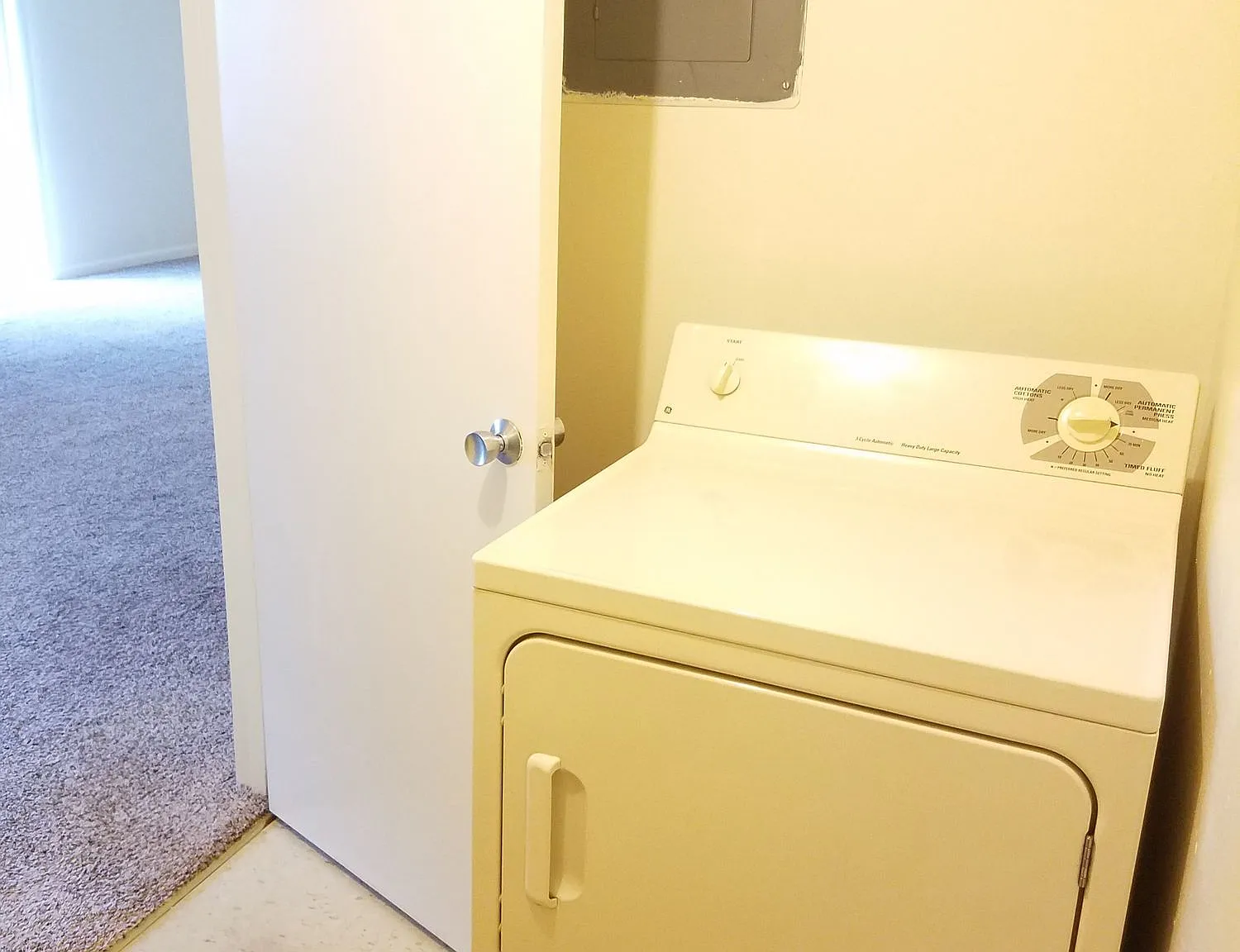 Parkwood Apartments — Photo 4