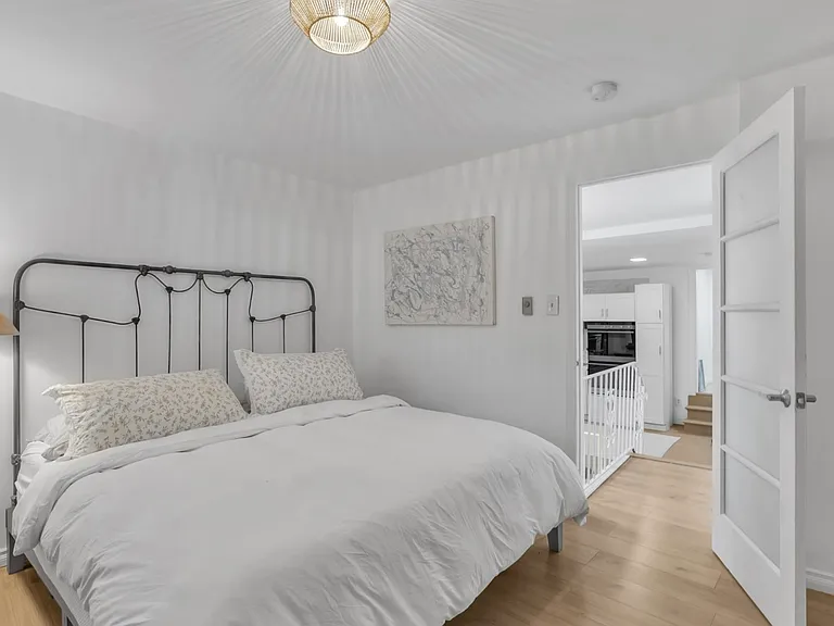 261 Park Ave #3 — Photo 29