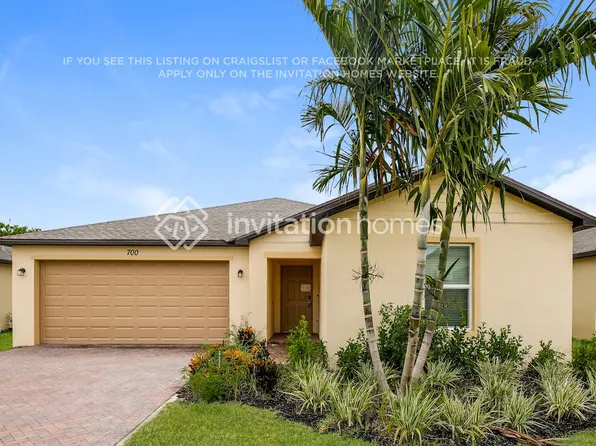 700 Carlyle Way, Fort Pierce, FL 34947