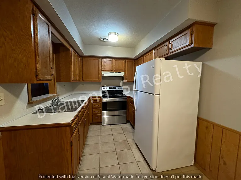 Fogle Apartments — Photo 9