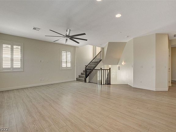 5th image of 10410 Palmadora St