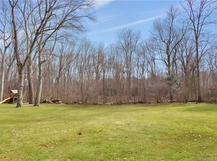 695 Westover Rd, Stamford, CT 06902