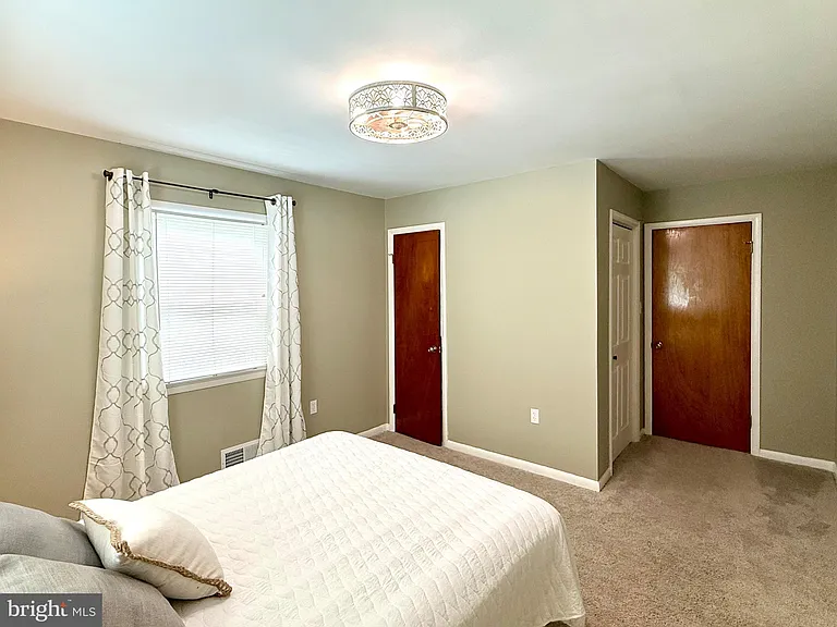 8409 Woodward St — Photo 21