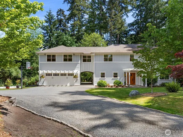 4810 Rose Avenue NE, Bainbridge Island, WA 98110