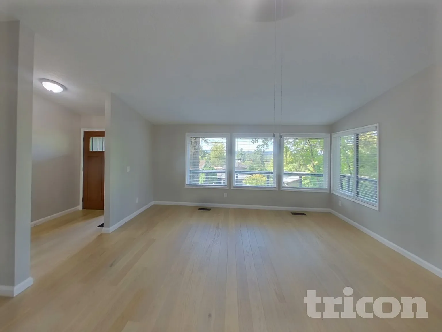 1250 Hemlock St Lake Oswego OR — Photo 2