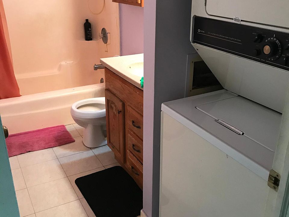 2nd image of 1446 Ash Ct