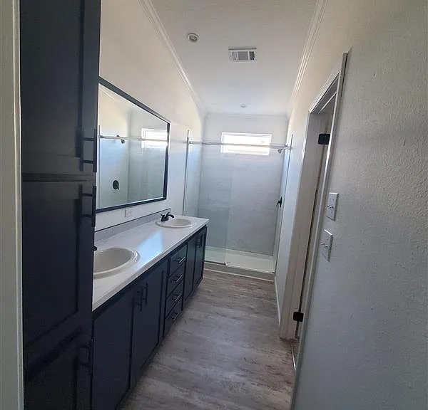 Master bathroom View 1